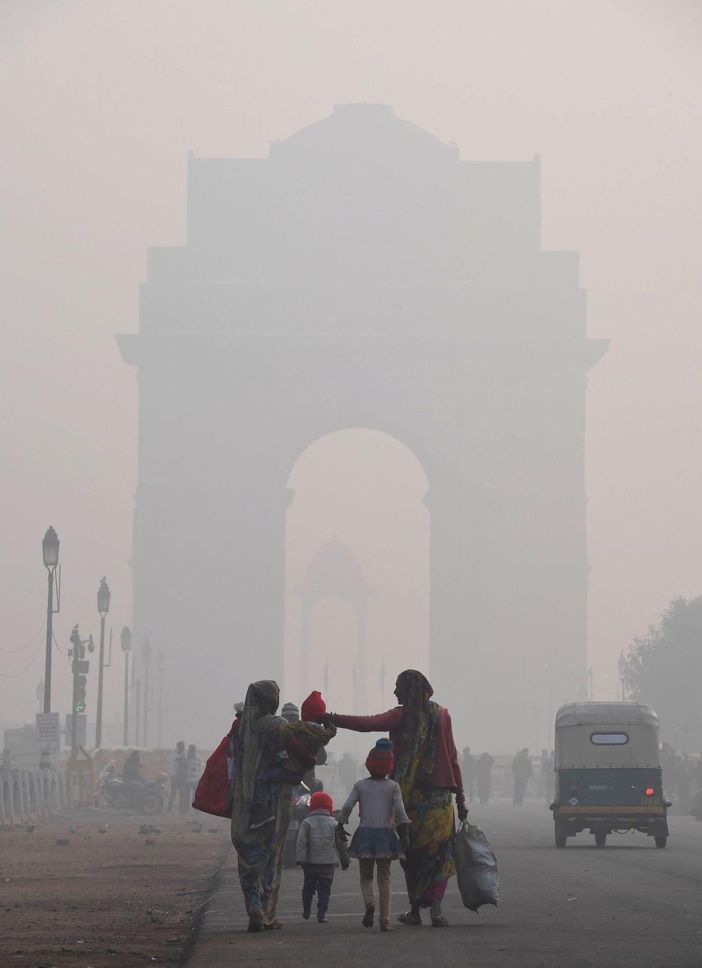 India, nebbia a Nuova Delhi