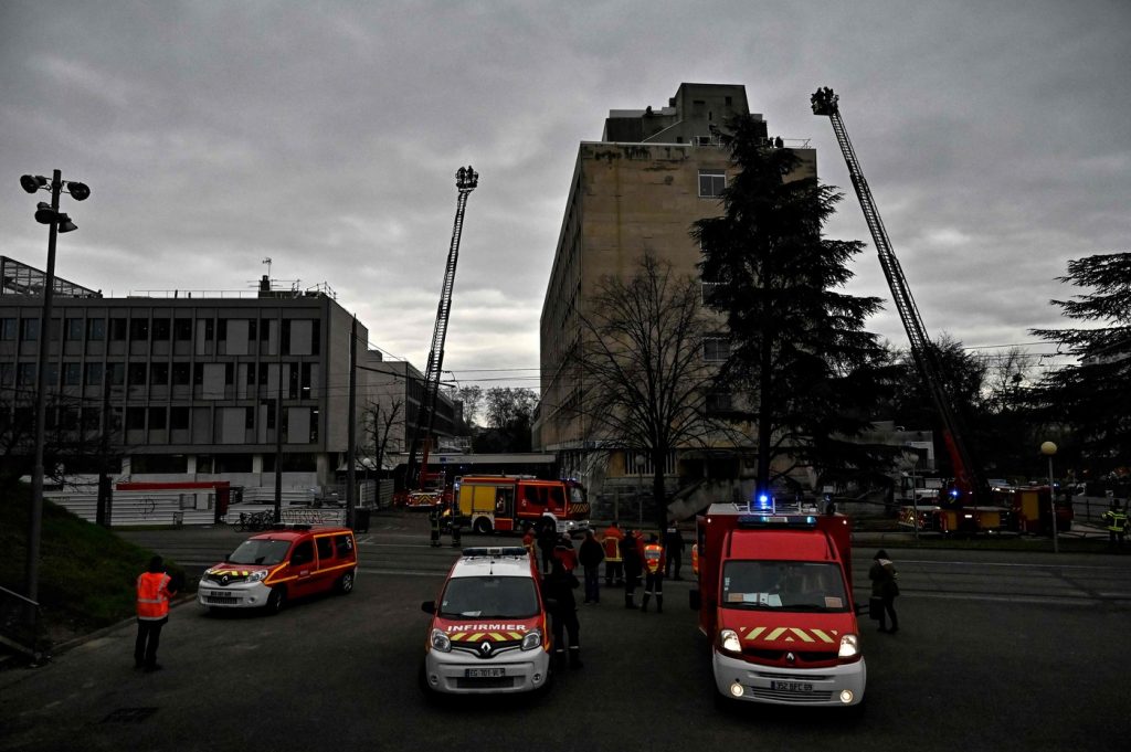 esplosione incendio francia