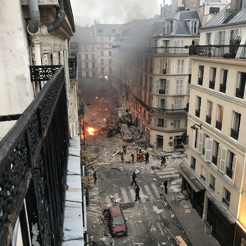 esplosione parigi