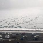 Ondata di gelo senza precedenti negli USA, temperature shock a Chicago: il Lago Michigan completamente congelato è impressionante [FOTO e VIDEO]