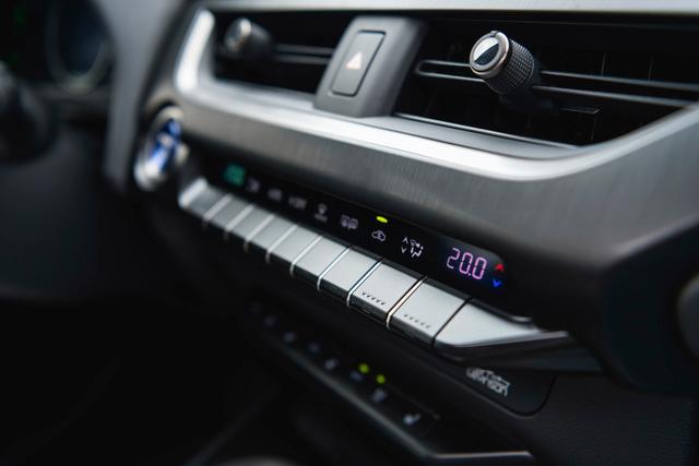 Lexus UX 250 Hybrid 2019