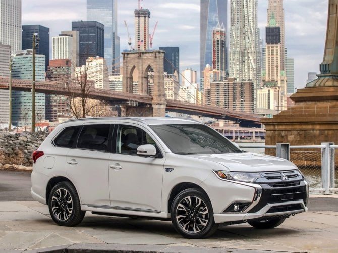 Mitsubishi Outlander Phev 2019