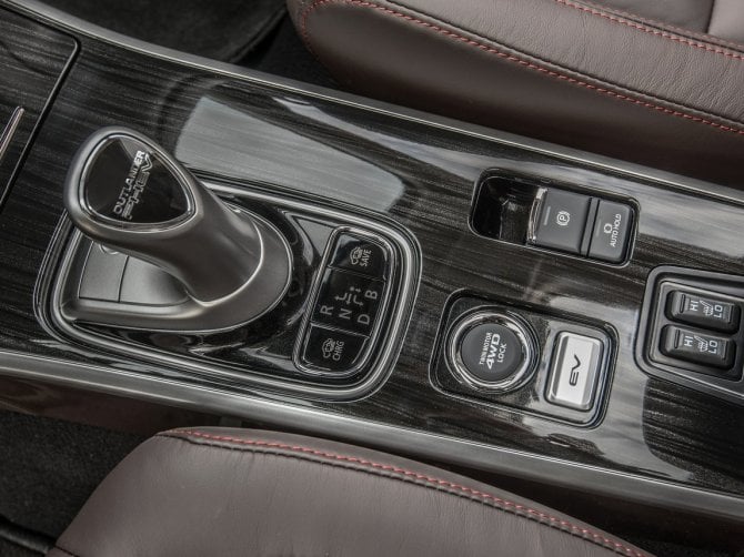 Mitsubishi Outlander Phev 2019