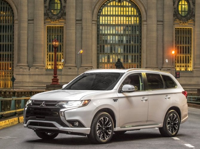 Mitsubishi Outlander Phev 2019