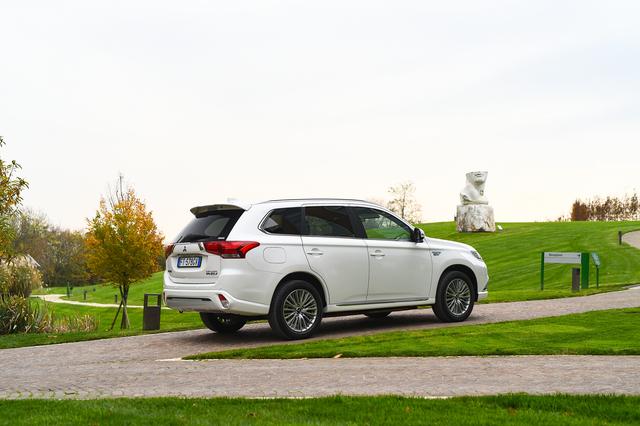Mitsubishi Outlander Phev 2019