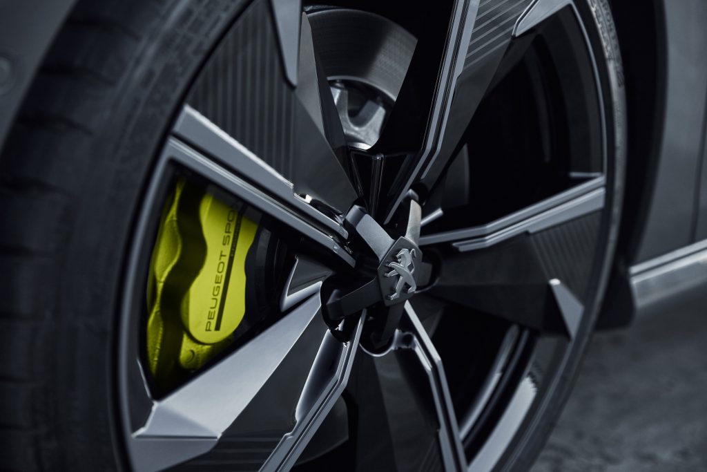 Puegeot 508 Sport Engineered ibrida