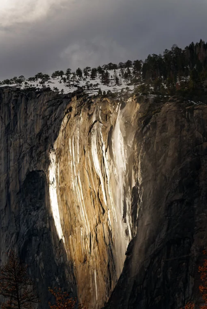 cascate di fuoco california