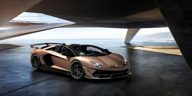 AVENTADOR SVJ ROADSTER 2019