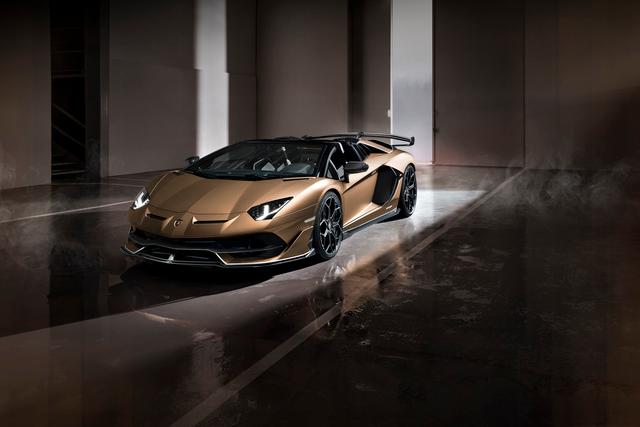 AVENTADOR SVJ ROADSTER 2019