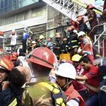 Bangladesh: in fiamme palazzo di 19 piani a Dacca, molti intrappolati [GALLERY]