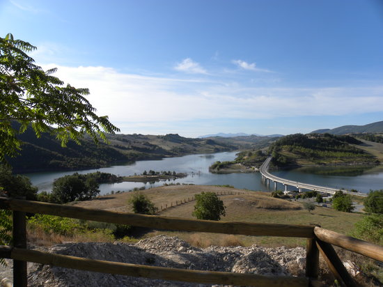 Lago di Cingoli
