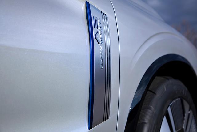 MITSUBISHI ENGELBERG TOURER