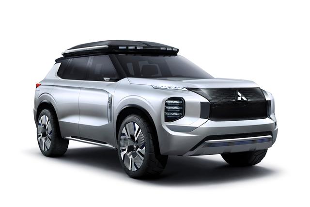 MITSUBISHI ENGELBERG TOURER