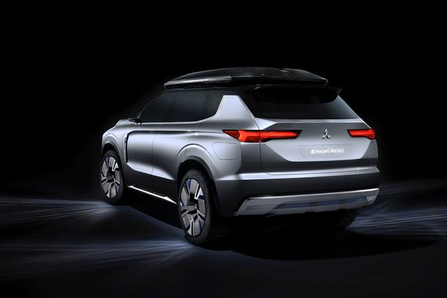 MITSUBISHI ENGELBERG TOURER