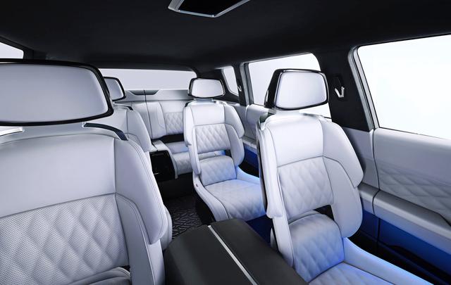 MITSUBISHI ENGELBERG TOURER