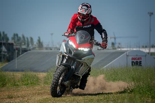 ducati riding academy