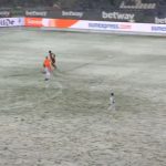 Germania, la neve… scende in campo e fa il “12° uomo”: l’incredibile beffa meteorologica [FOTO e VIDEO]