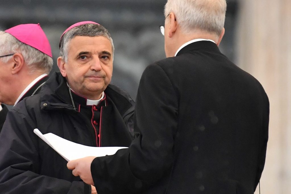 Papa Francesco pioggia