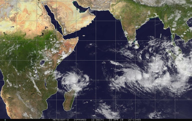 ciclone tropicale oceano indiano cicloni tropicali