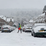 Regno Unito, tornano freddo e ghiaccio: 38cm di neve in Scozia, imbiancata anche Londra [FOTO]