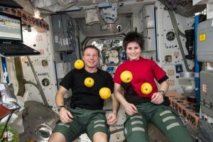 spazio assenza gravità