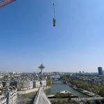 Notre Dame: 16 statue erano state rimosse con una gru dal tetto pochi giorni prima dell’incendio [FOTO]