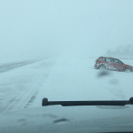 Meteo, grande tempesta di neve negli USA: 45cm in South Dakota, tanti incidenti e blackout nel Midwest [FOTO e VIDEO]