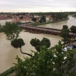 Maltempo, alluvione in atto tra Emilia Romagna e Marche: allarme rosso, “state in casa e salite ai piani alti” [FOTO LIVE]