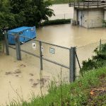 Maltempo, alluvione in atto tra Emilia Romagna e Marche: allarme rosso, “state in casa e salite ai piani alti” [FOTO LIVE]
