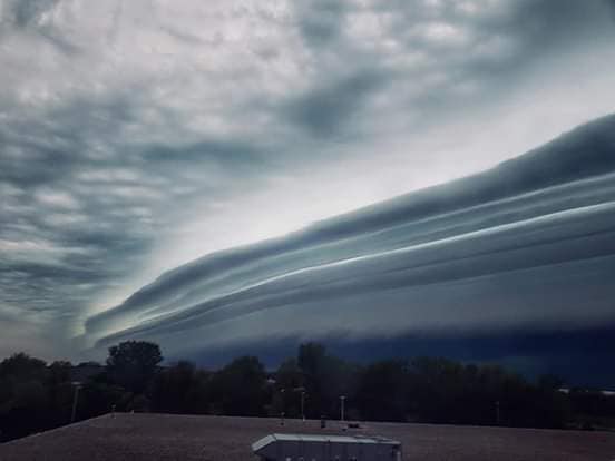 shelf cloud