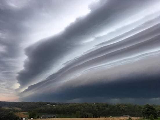 shelf cloud