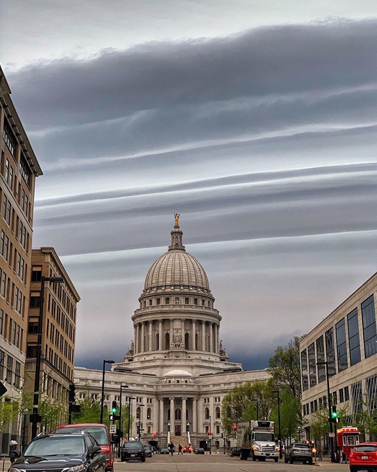 shelf cloud