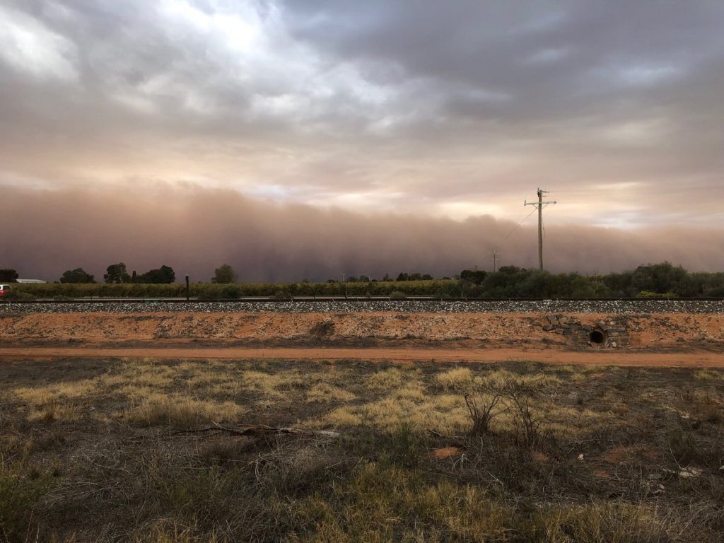 tempesta sabbia australia