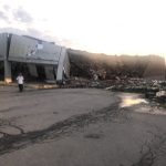 Meteo, mostruoso tornado semina distruzione in Ohio: case danneggiate e alberi abbattuti a Dayton, senza acqua ed elettricità [FOTO e VIDEO]