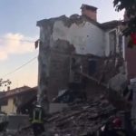 Esplosione terrificante a Gorizia, crolla palazzina: estratti 3 corpi dalle macerie, “come uno scenario di guerra” [FOTO e VIDEO]