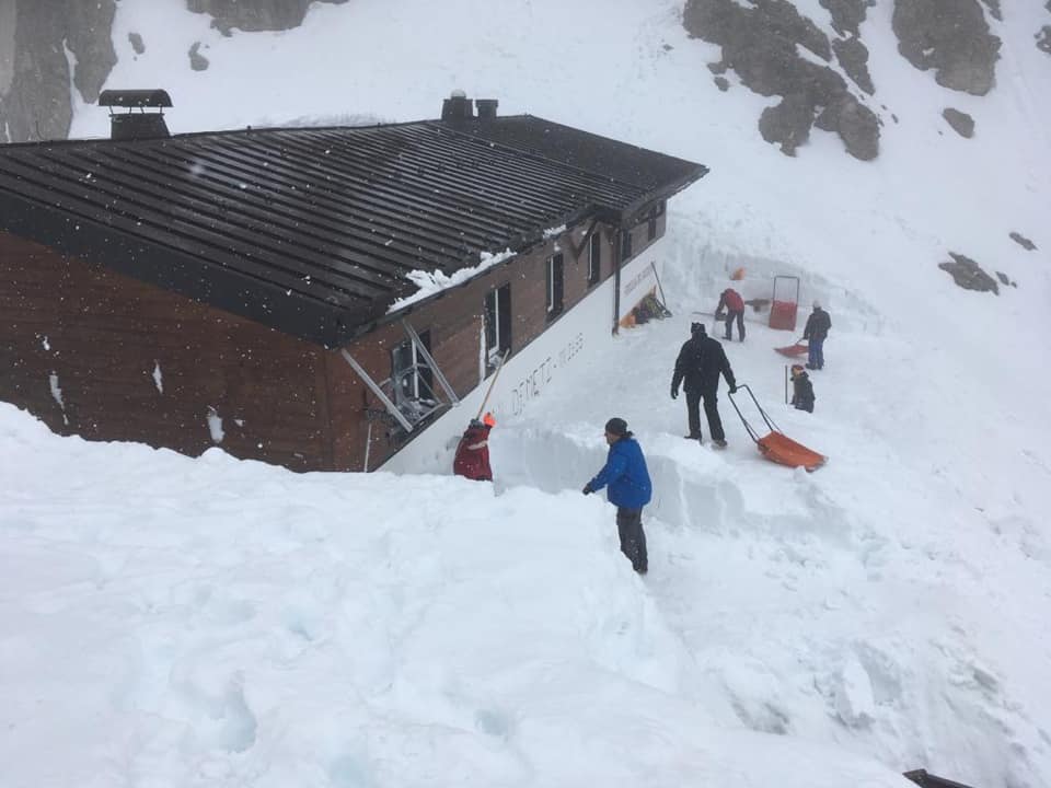 rifugio toni demetz