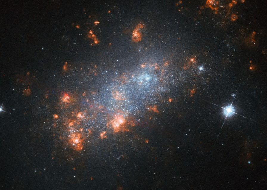 Ngc 1156 hubble