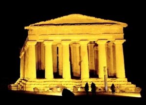 Tempio Agrigento notte