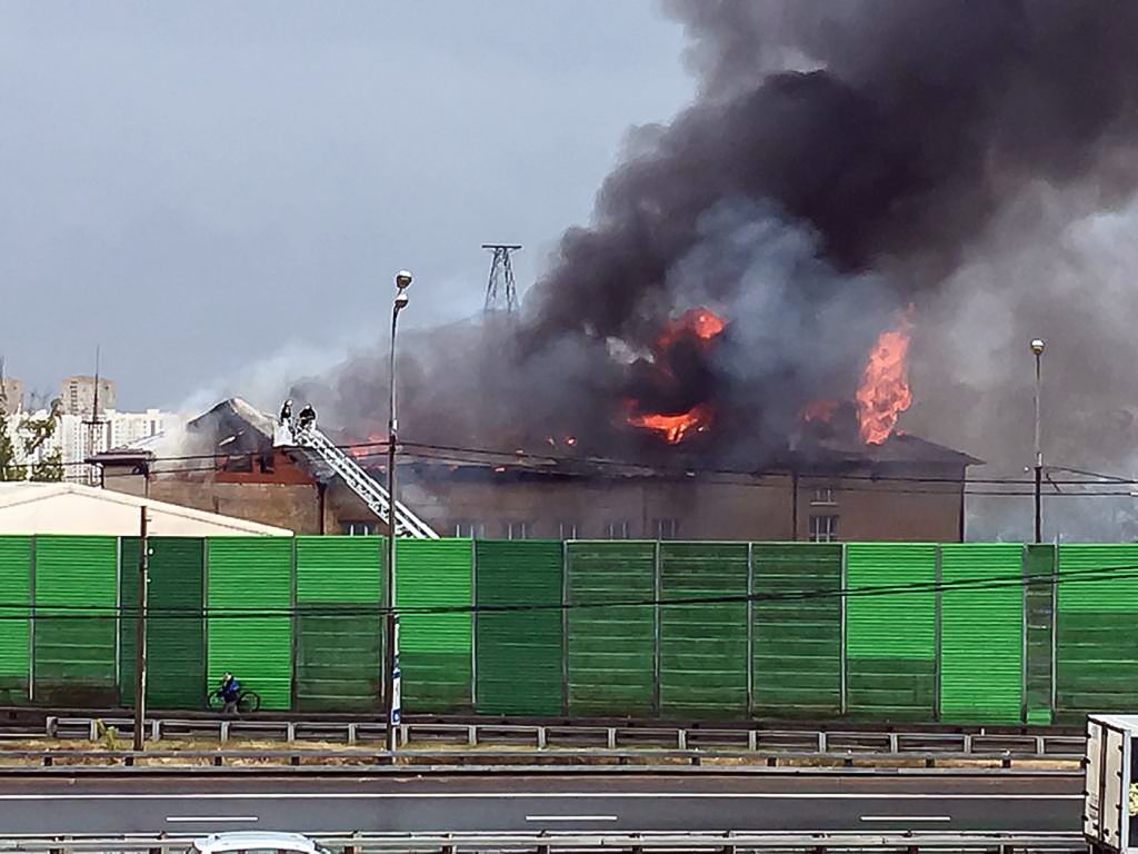 Mosca, grande incendio in una centrale elettrica