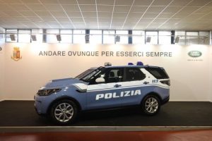 land rover polizia