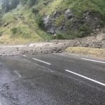 Clamoroso al Tour de France, frane e grandine in Val-d’Isère: tappa annullata dopo l’impresa di Bernal sull’Iseran [FOTO e VIDEO]
