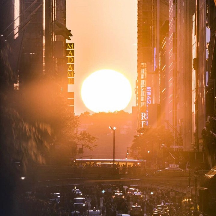 manhattanhenge