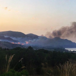 Emergenza incendi in Sicilia, in fiamme ettari di macchia mediterranea: famiglie evacuate e intossicate, massima allerta per le prossime ore [FOTO LIVE]