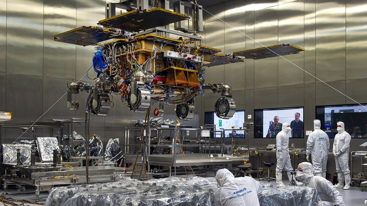 Airbus Rover Il rover ExoMars costruito da Airbus lascia il Regno Unito per i test ...
