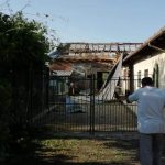 Maltempo Friuli, un tornado ha colpito Udine: rami conficcati nelle pareti [FOTO e VIDEO]