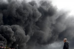 Francia, incendio stabilimento chimico Rouen