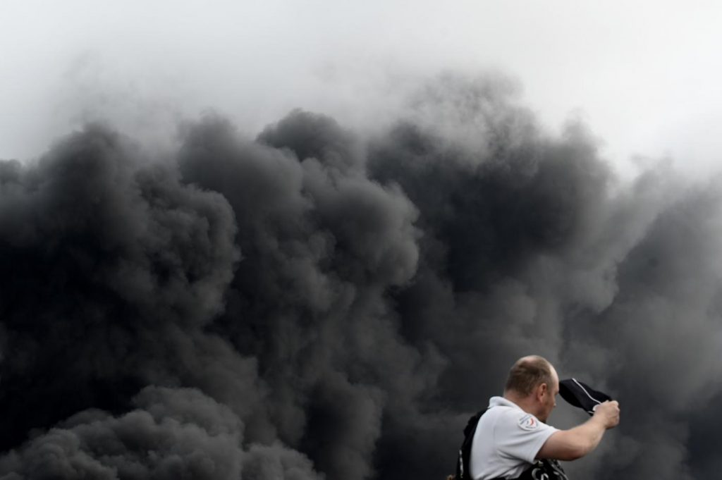 Francia, incendio stabilimento chimico Rouen
