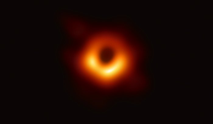 prima foto di un buco nero