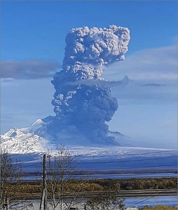 eruzione vulcano Shiveluch Russia