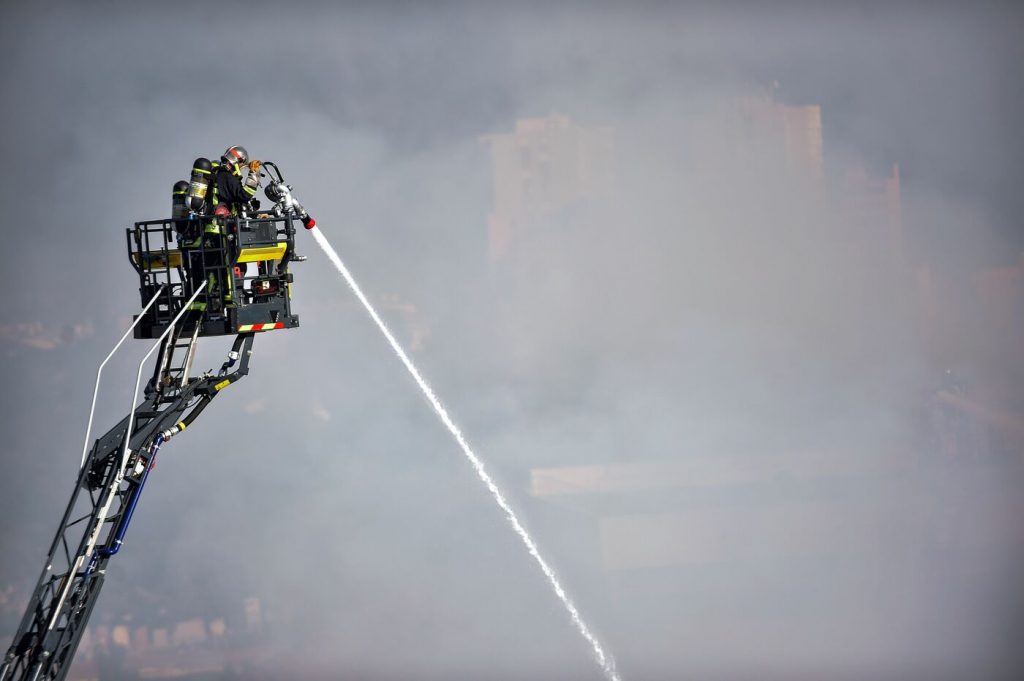 francia incendio lione